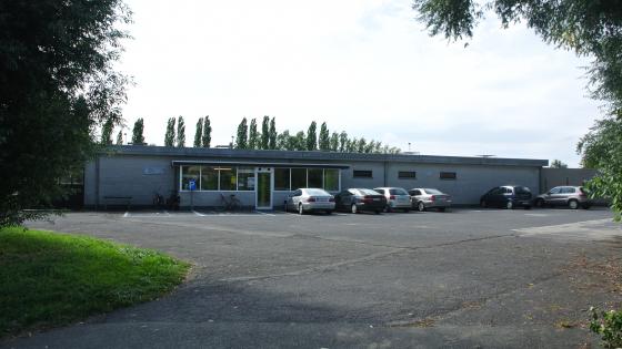 een foto van het gebouw van het Sportcentrum Sint-Denijs