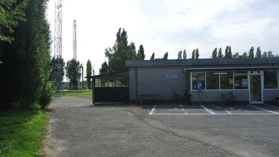een foto van het gebouw van het Sportcentrum Sint-Denijs